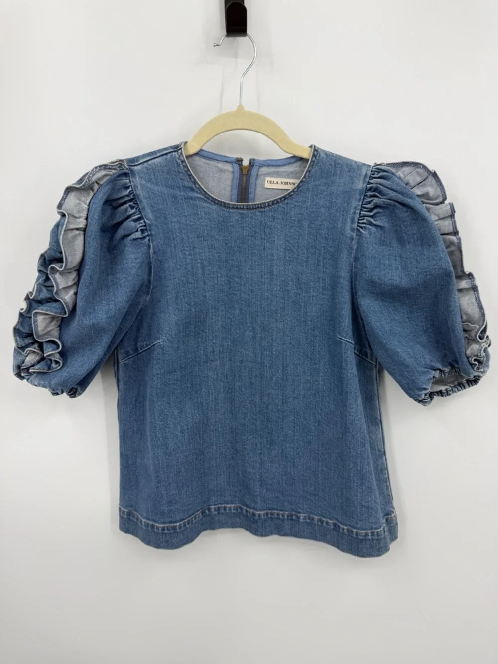 Ulla Johnson Tessie Denim Ruffle puff Sleeve Blouse Top mid wash sz 6
